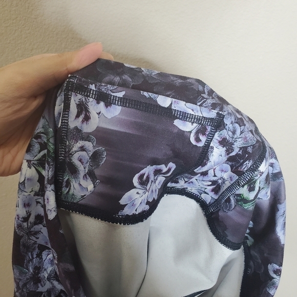 Fabletics Powerhold Define Floral High Rise Leggings - Picture 8 of 9